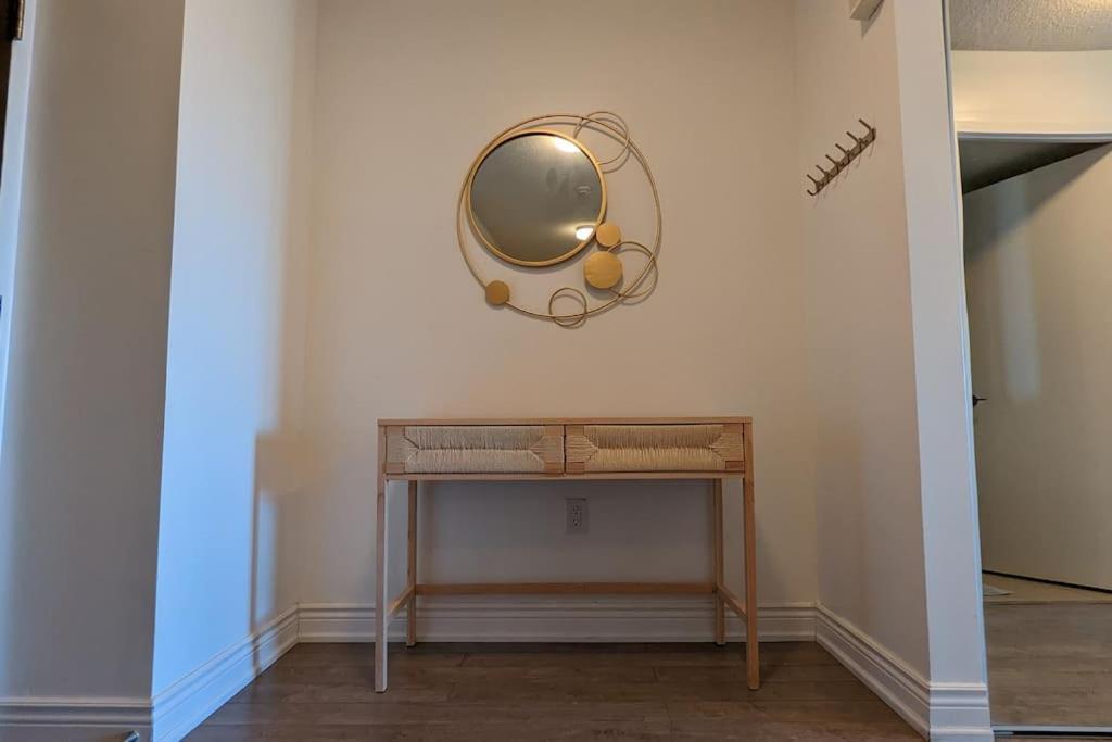 Lovely 2 Bed Condo In Downtown Toronto Exterior photo