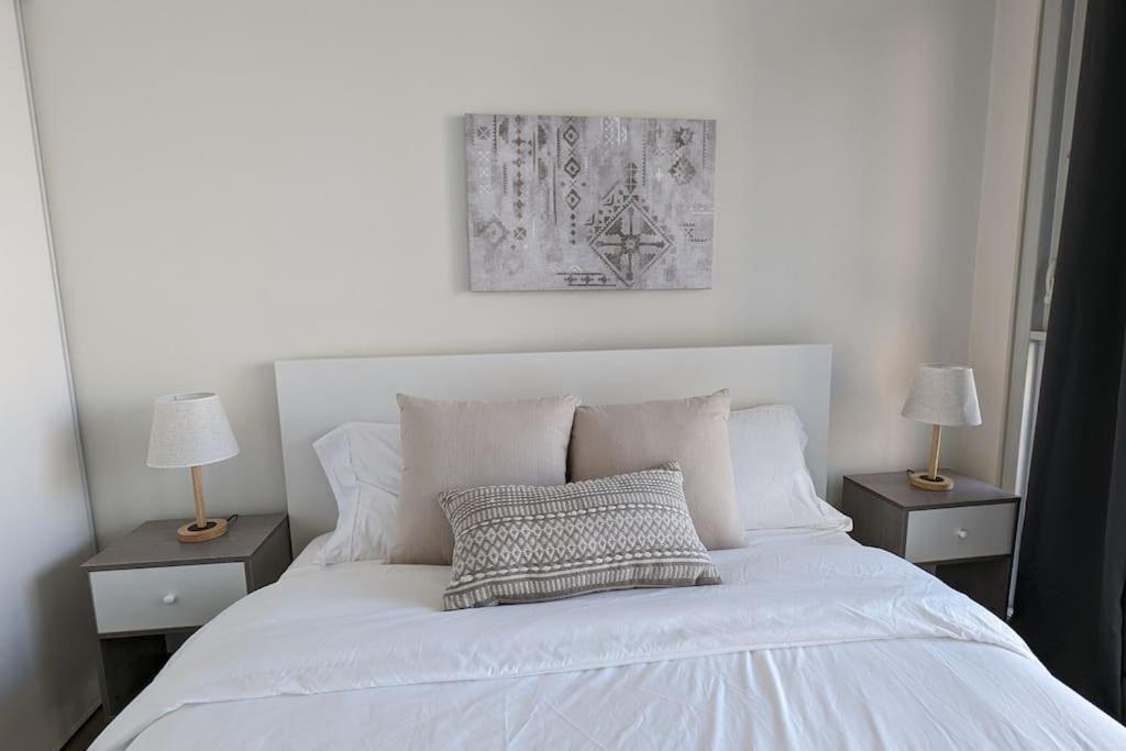 Lovely 2 Bed Condo In Downtown Toronto Exterior photo